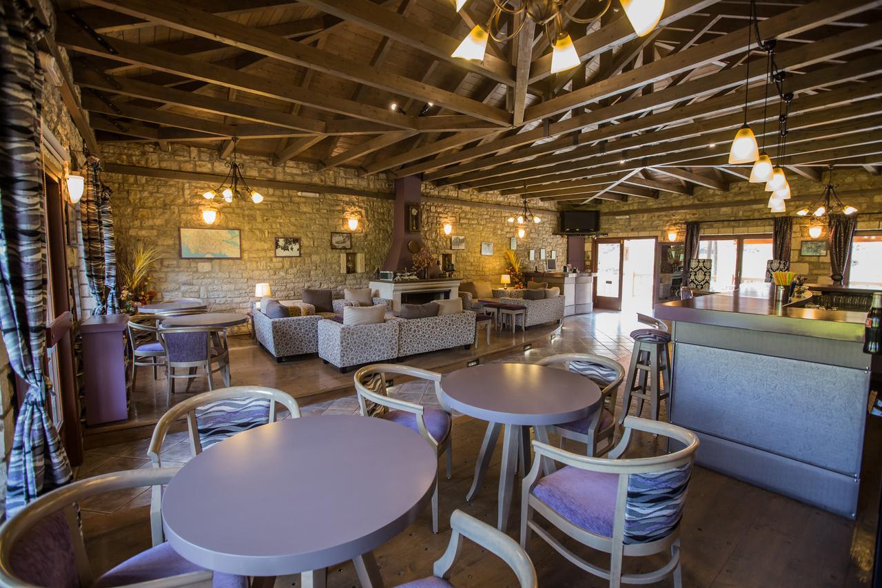 Village Inn Ano Chora Ngoại thất bức ảnh